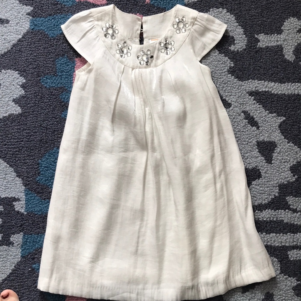 Fancy shimmery white cap sleeved dress